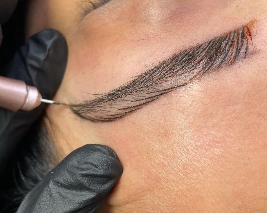 Qué no hacer después de un microblading